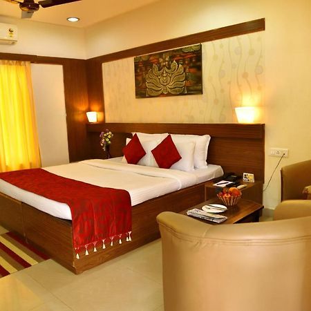 Kstdc Hotel Mayura Bhuvaneshwari Kamalapur Hampi Buitenkant foto