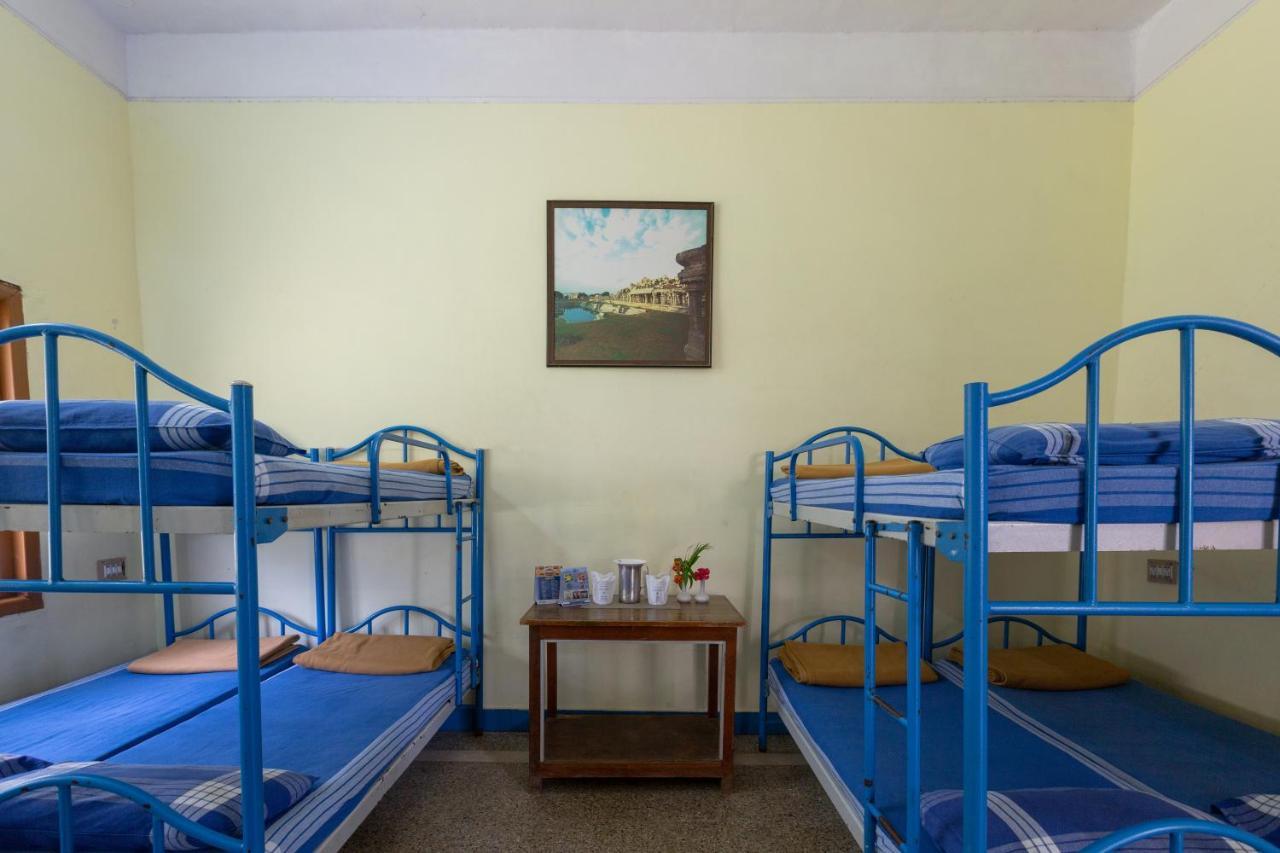 Kstdc Hotel Mayura Bhuvaneshwari Kamalapur Hampi Buitenkant foto