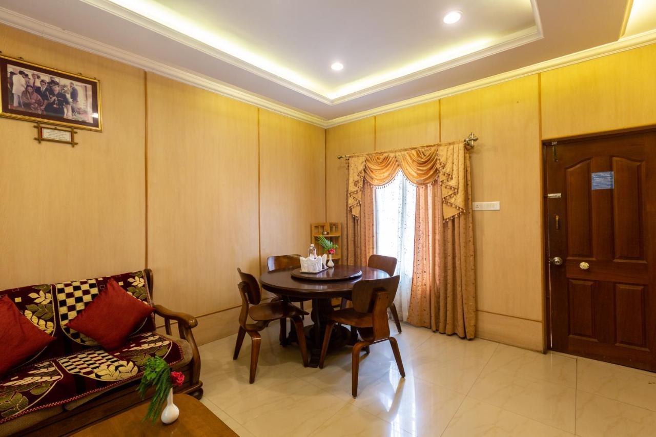 Kstdc Hotel Mayura Bhuvaneshwari Kamalapur Hampi Buitenkant foto