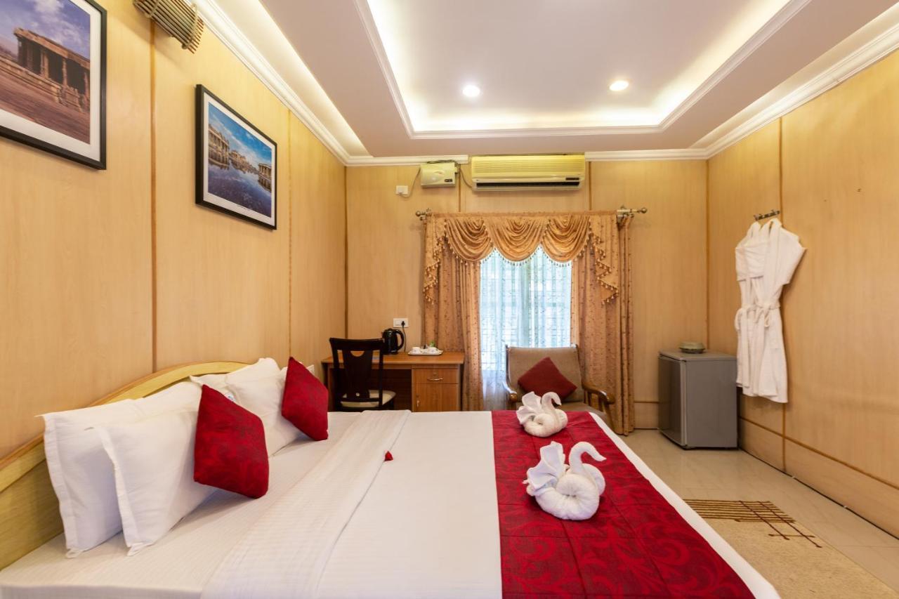 Kstdc Hotel Mayura Bhuvaneshwari Kamalapur Hampi Buitenkant foto