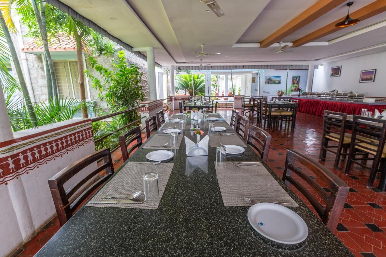 Kstdc Hotel Mayura Bhuvaneshwari Kamalapur Hampi Buitenkant foto
