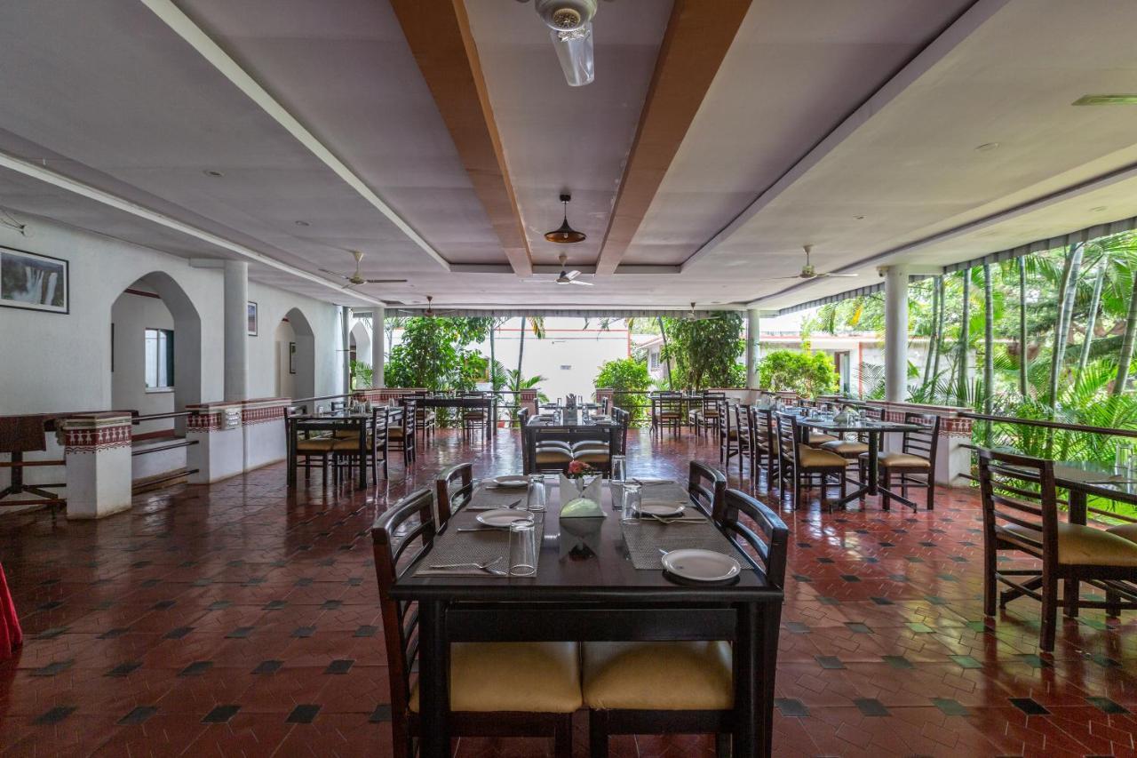 Kstdc Hotel Mayura Bhuvaneshwari Kamalapur Hampi Buitenkant foto