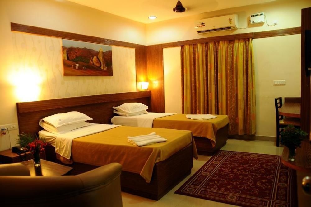 Kstdc Hotel Mayura Bhuvaneshwari Kamalapur Hampi Buitenkant foto