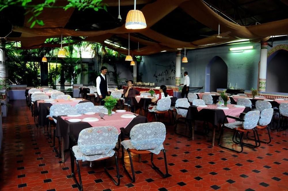 Kstdc Hotel Mayura Bhuvaneshwari Kamalapur Hampi Buitenkant foto